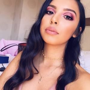 Meet your Posher, Yanii